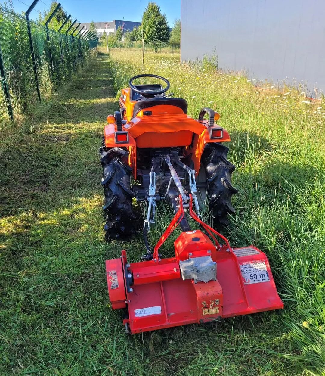 Essai d'un tondo broyeur sur terrain de 200m2 JSB